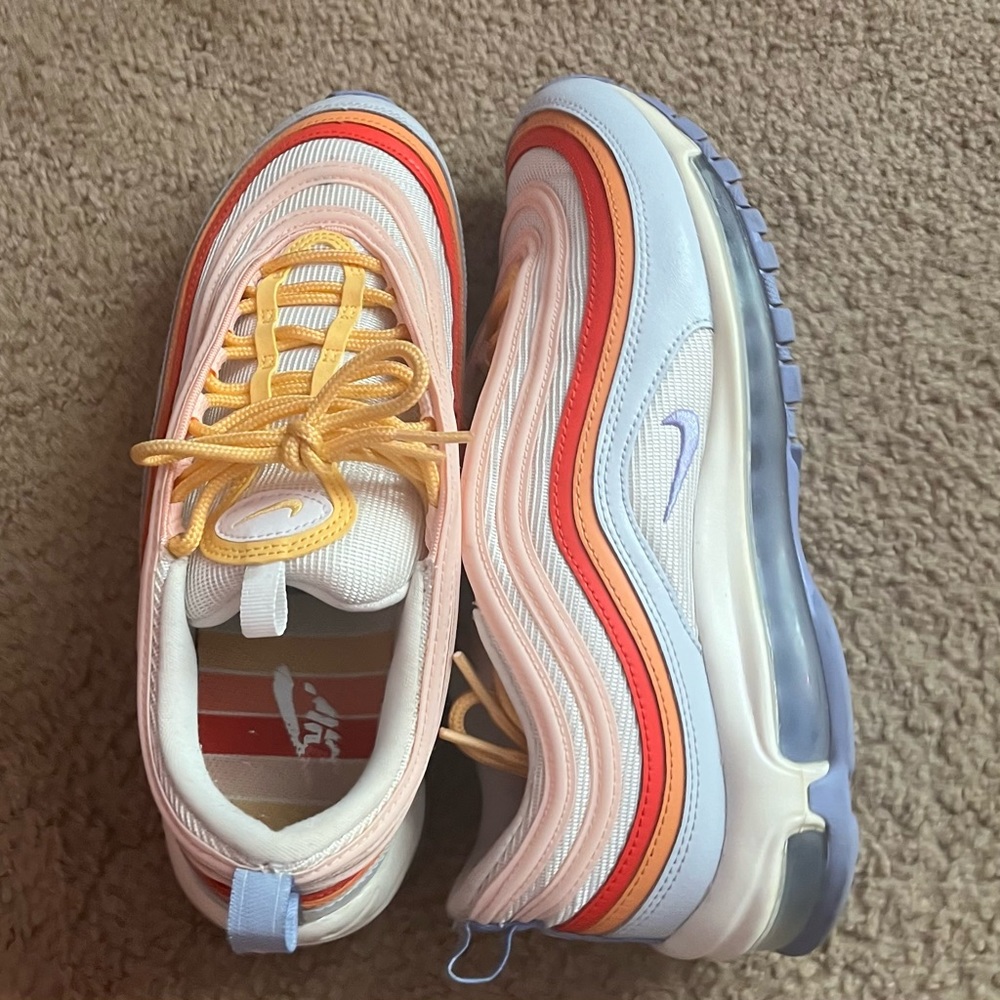 Women’s Nike Air Max 97, good condition. Worn a few times so tread is not new.